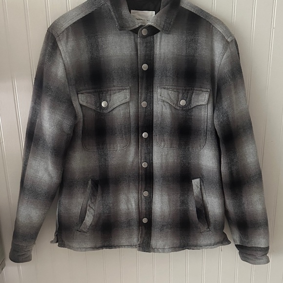 Like New! Aeropostale Black and Gray Plaid Shirt Jacket sz Small - Picture 5 of 14